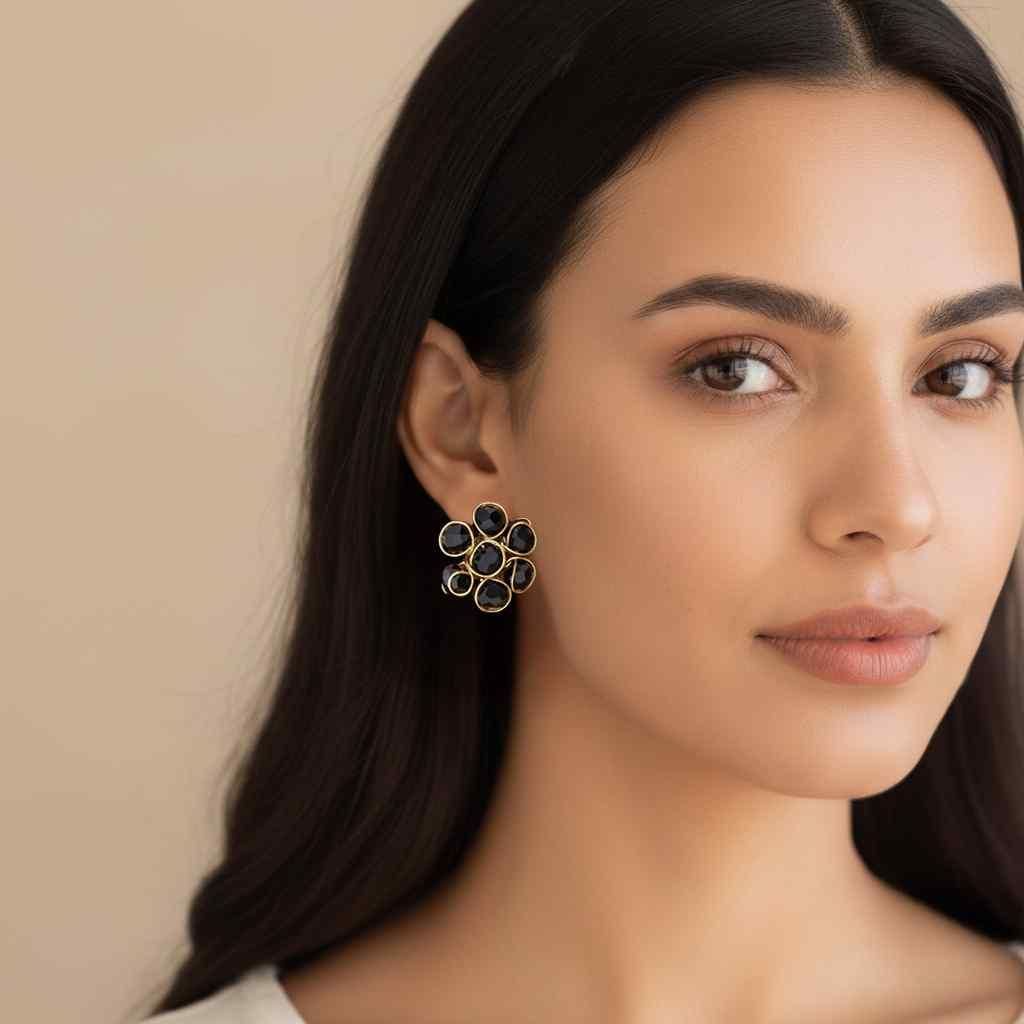 Black Crystal Set of Necklace and Earring (Pack of 1)